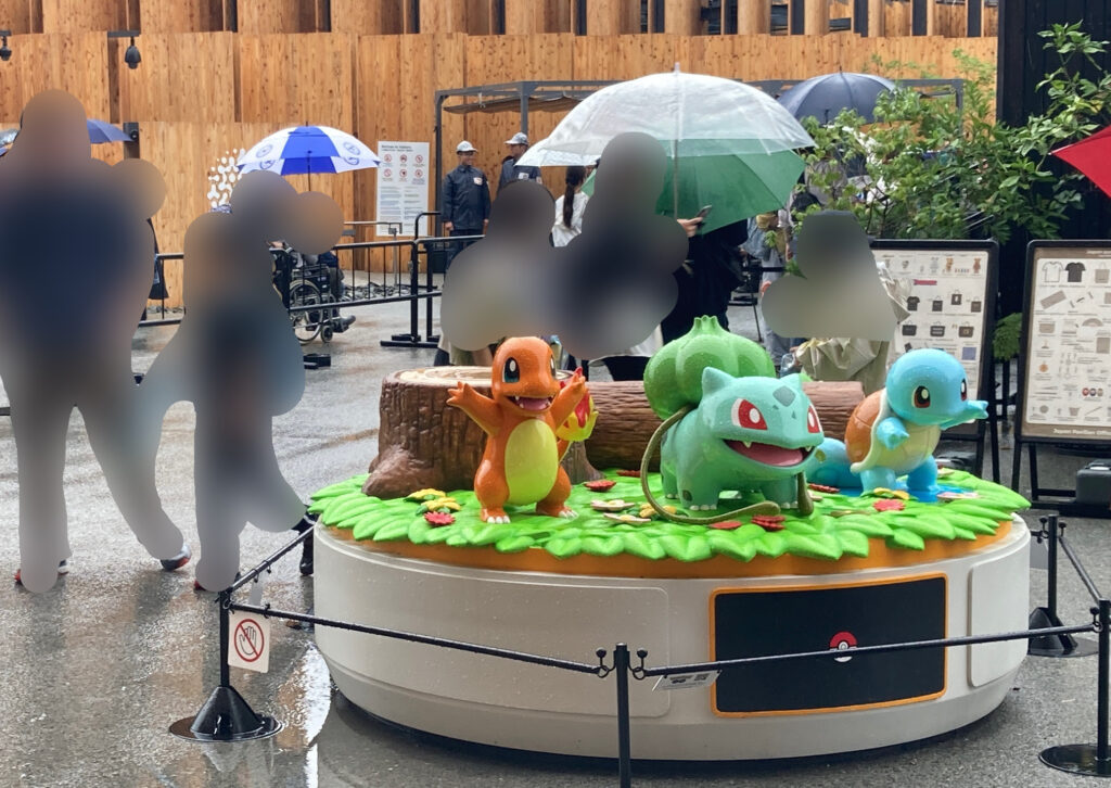 日本館前ポケモン