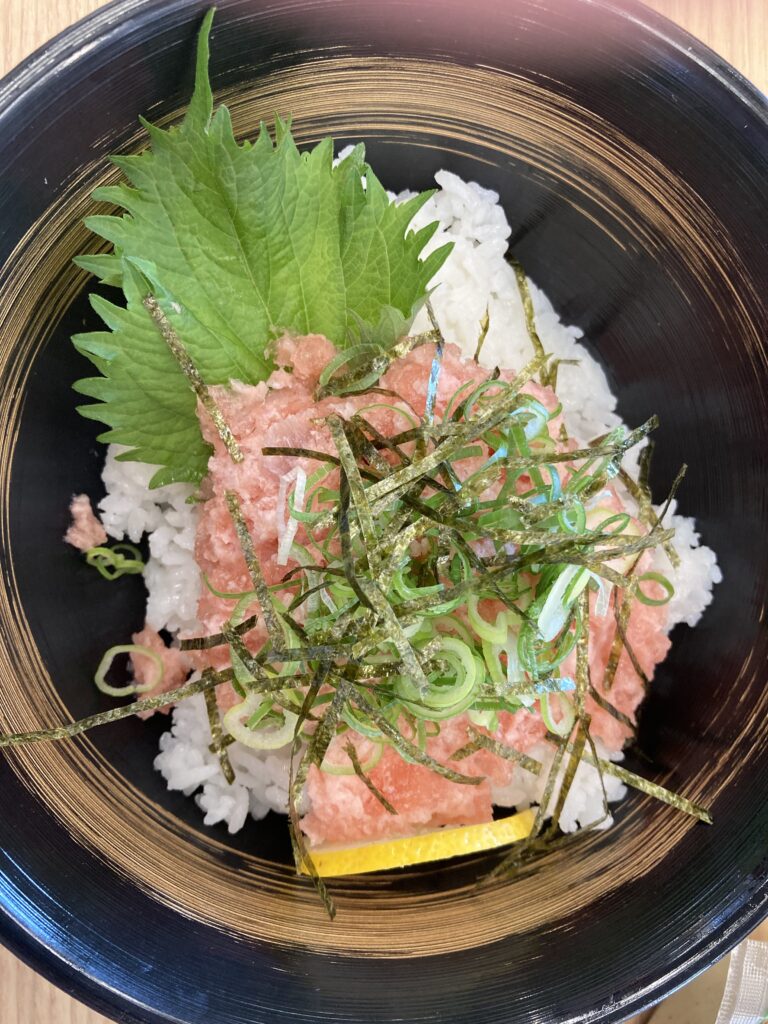 好きやねん大阪ﾌｰﾄﾞｺｰﾄWESTSIのﾈｷﾞﾄﾛ丼